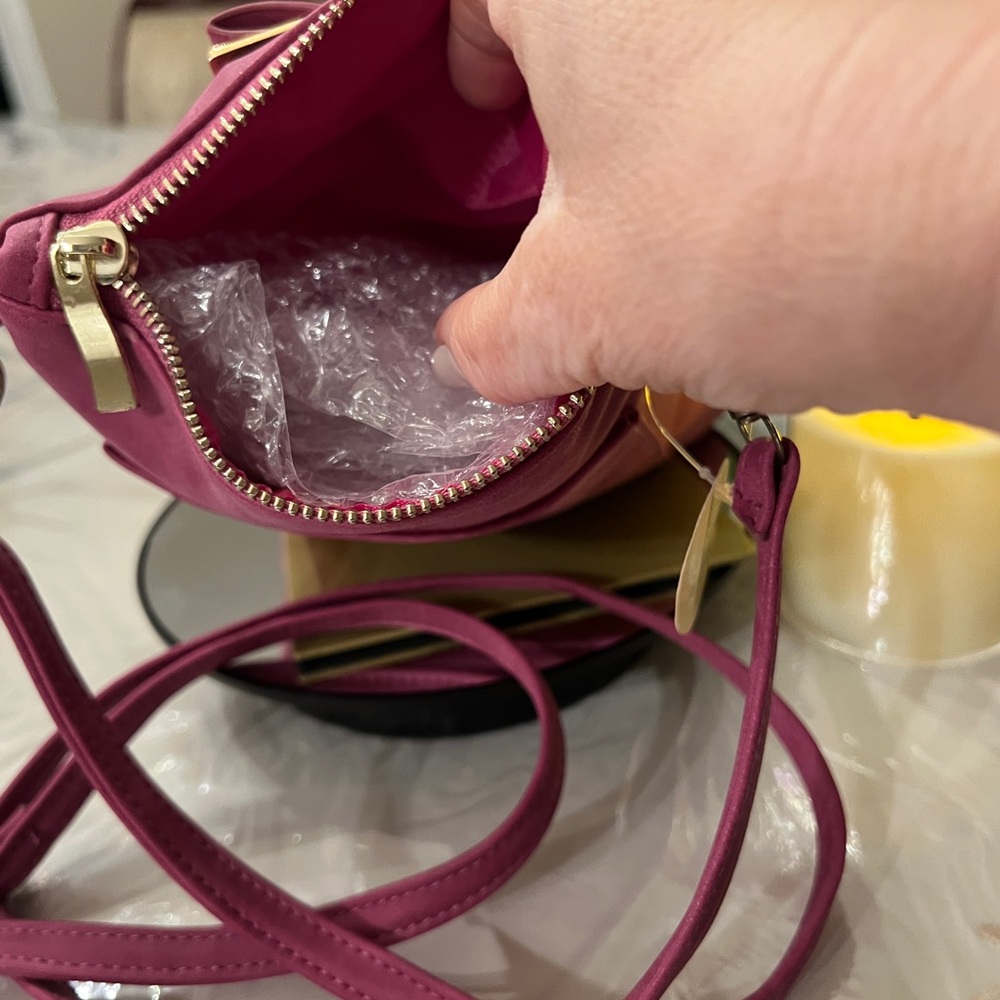 Urban Expressions Vegan Pink Leather Crossbody Bag - NWT - Picture 5 of 7